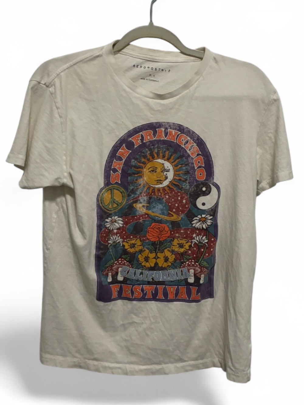 Aeropostale Cream Short Sleeve Tee with Colorful San Francisco Festival Graphic